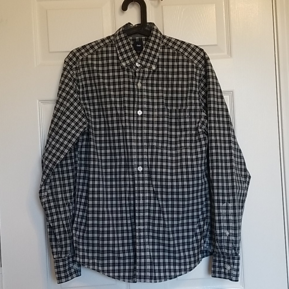 Long sleeve button up w/collar